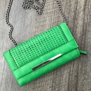 Green Madden Girl Zipper Wallet Crossbody